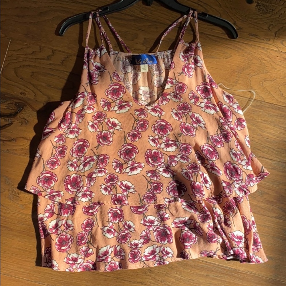 Flowery Short-Sleeved Top